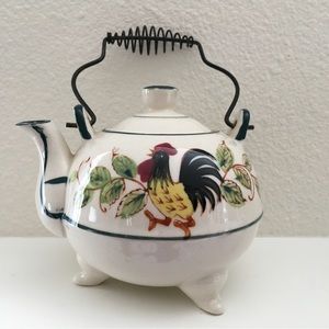 ADORABLE! Vintage Fred Roberts Company Rooster & Sunflower Small Teapot